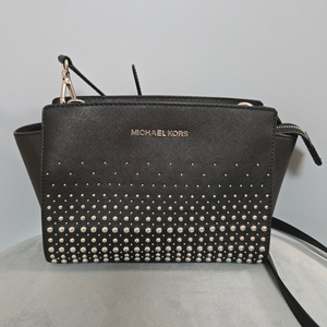 마이클코어스(Michael Kors) 사피아노 셀마 스터드 블랙 이미지