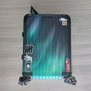 리모와(RIMOWA) 오로라 리미티드 한정판 (연휴동안만 가격 내려요) 이미지
