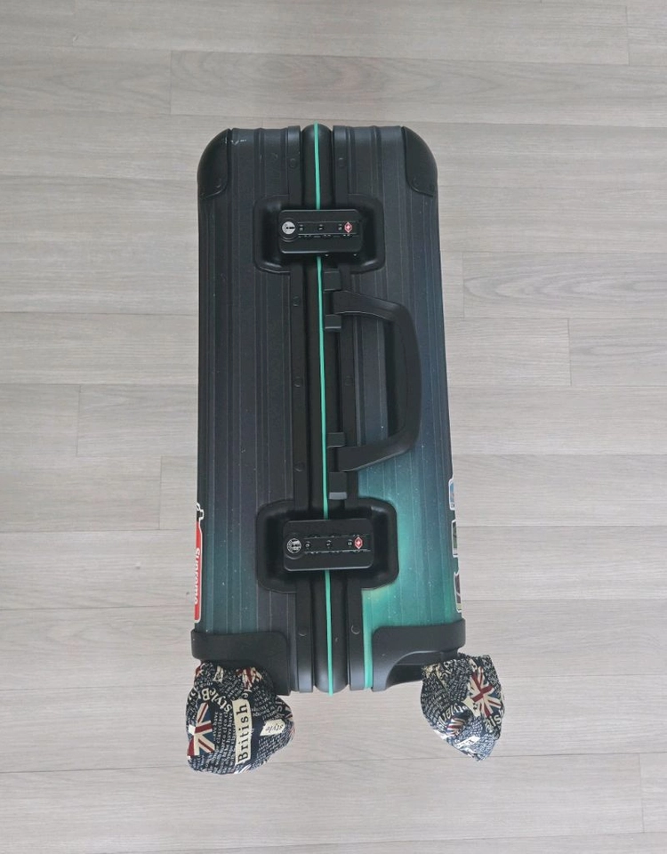 리모와(RIMOWA) 오로라 리미티드 한정판 (연휴동안만 가격 내려요) 이미지