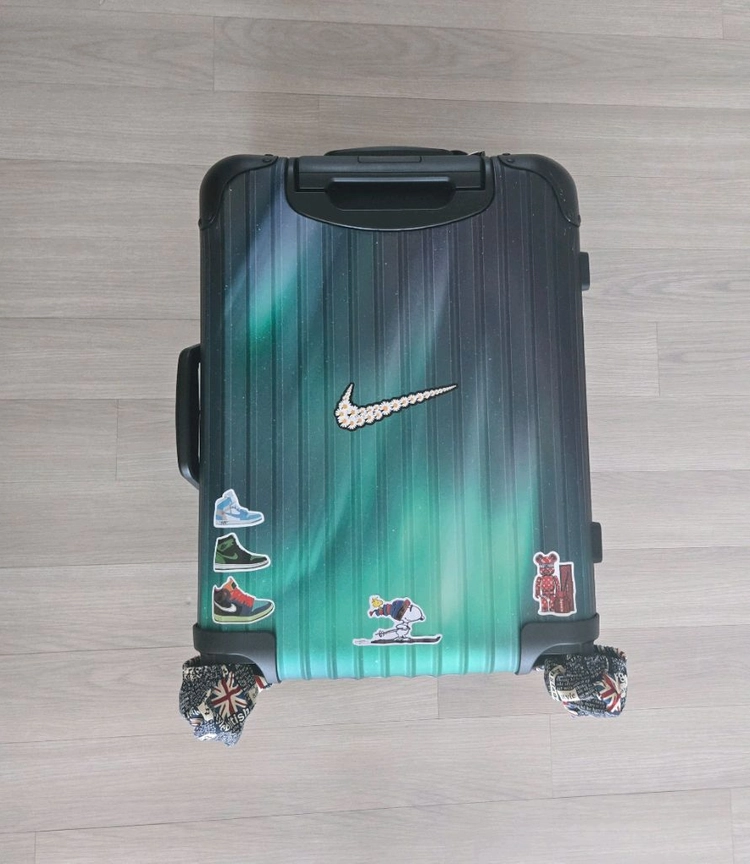 리모와(RIMOWA) 오로라 리미티드 한정판 (연휴동안만 가격 내려요) 이미지