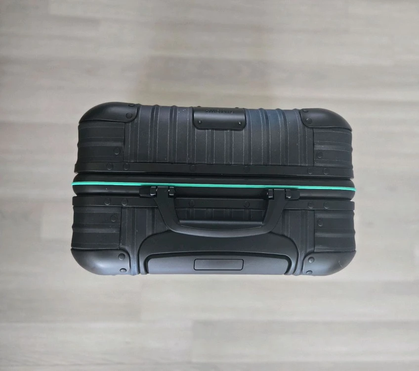 리모와(RIMOWA) 오로라 리미티드 한정판 (연휴동안만 가격 내려요) 이미지