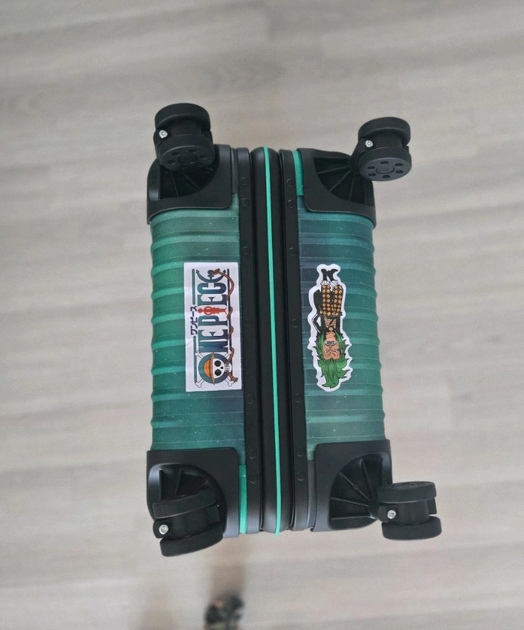 리모와(RIMOWA) 오로라 리미티드 한정판 (연휴동안만 가격 내려요) 이미지