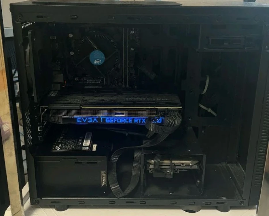 RTX 2080super 게이밍 pc 본채 - 안심되는 중고거래