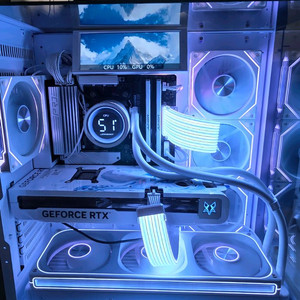 라이젠7 7800X3D RTX5070TI 신품본체 팝니다 이미지