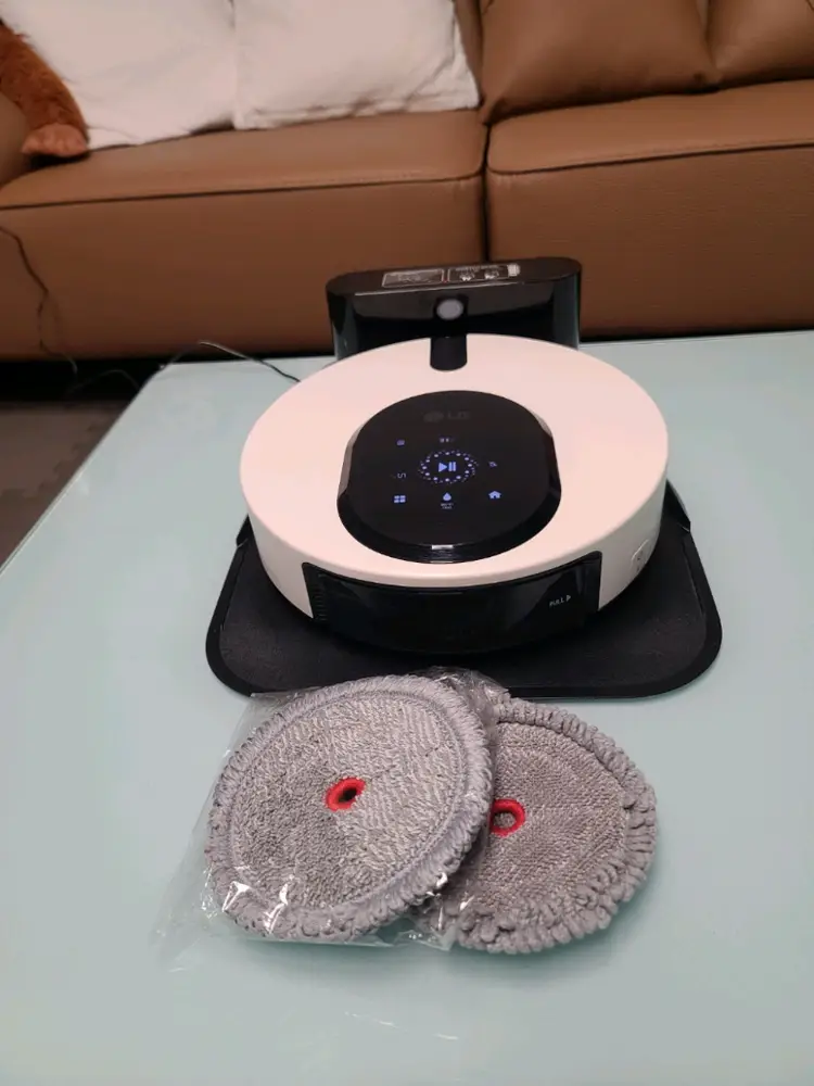 LG 코드제로 물걸레 로봇청소기 M0972WA(S급,2024년7월산,3시간1분작동) 이미지