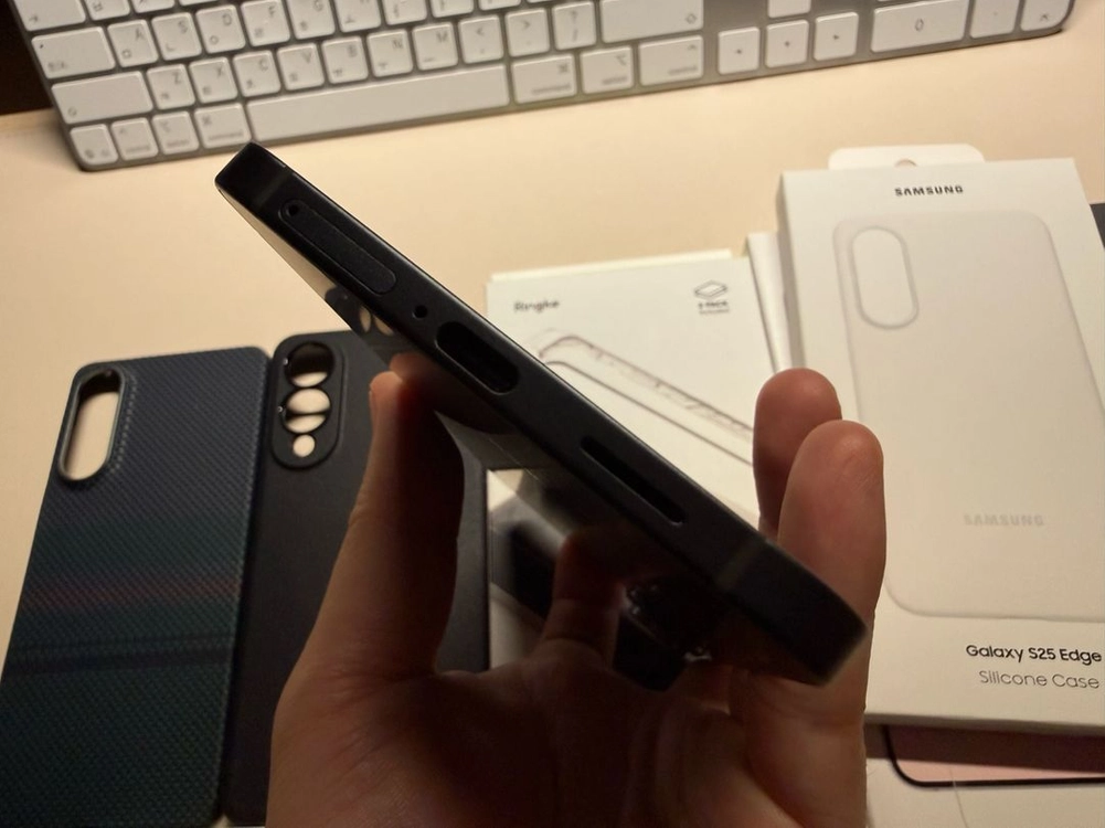 갤럭시 S25 엣지 256GB 제트블랙 자급제 이미지