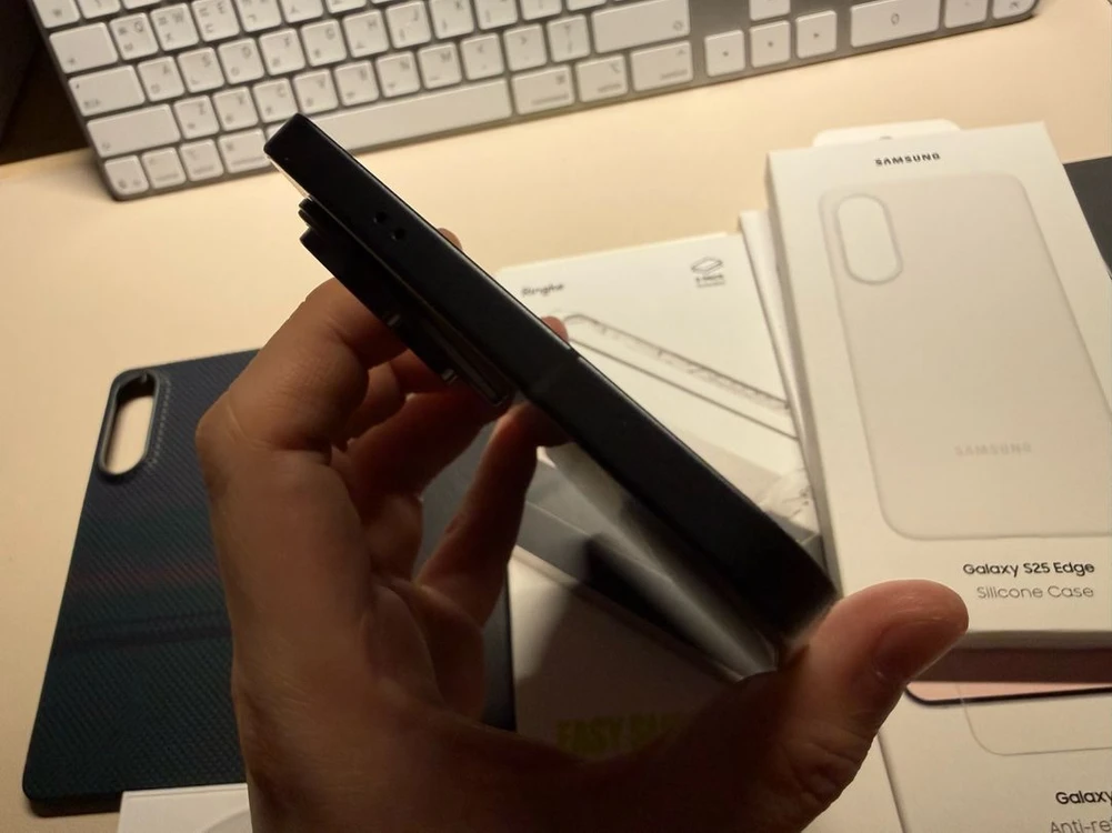 갤럭시 S25 엣지 256GB 제트블랙 자급제 이미지