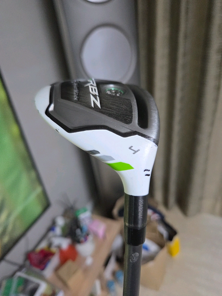 테일러메이드 RBZ 4번 유틸리티 저렴히 판매합니다 이미지