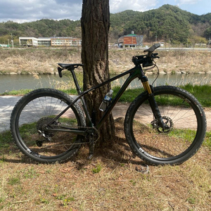 메리다 최상급 기함 빅나인 9000 풀카본 29인치 MTB 자전거 이미지