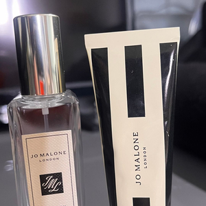 조말론 잉글리쉬 페어 앤 프리지아 향수 30ml + 핸드크림 30ml 이미지
