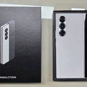 갤럭시 Z 폴드6 512GB 화이트 이미지