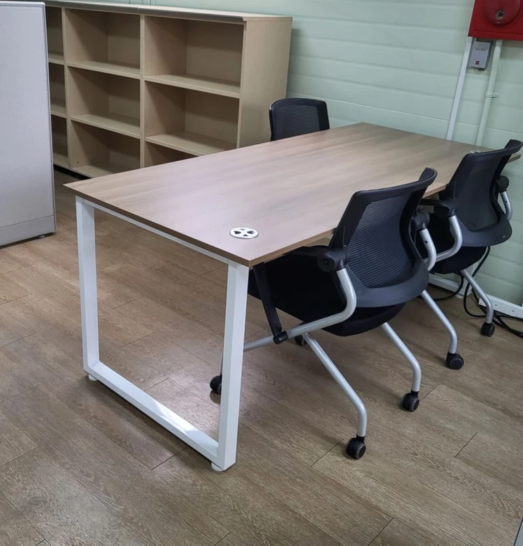 회의용테이블 회의용의자 파티션 책상 의자 서랍 원탁 작업탁자 수납장 캐비넷 책장 원형테이블 작업탁자 이미지