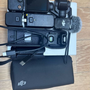 DJI 오즈모 포켓3 크리에이터 콤보 이미지
