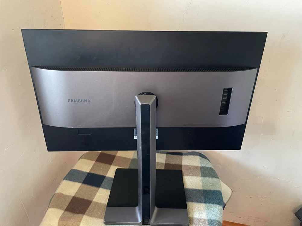 삼성 32인치 모니터 QHD S32D850T 이미지
