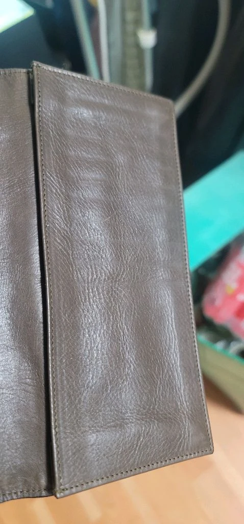 [정품] 발리(BALLY) 시그니처 가죽 장지갑 여성분이 사용하셔도 고급스렇습니다. (빈티지, 상태 최상)내용:평소 이미지
