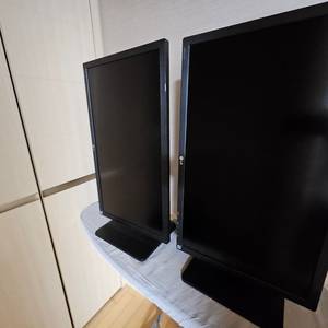 LG 27인치 UHD(4k) IPS 모니터 27MU67 스텐드 포함 총 2세트 직거래 판매합니다. 이미지