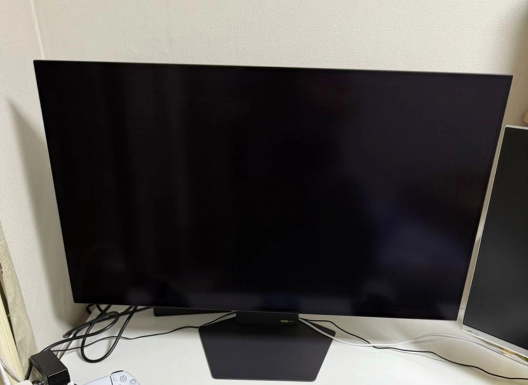 LG 울트라기어 32인치 4K OLED 240Hz 게이밍 모니터 판매합니다. 32GS95UV 이미지