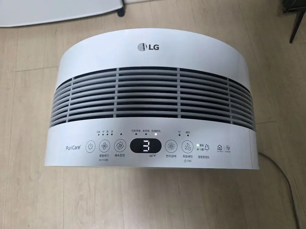 LG 퓨리케어 공기청정기 AS112VDS 판매합니다 이미지