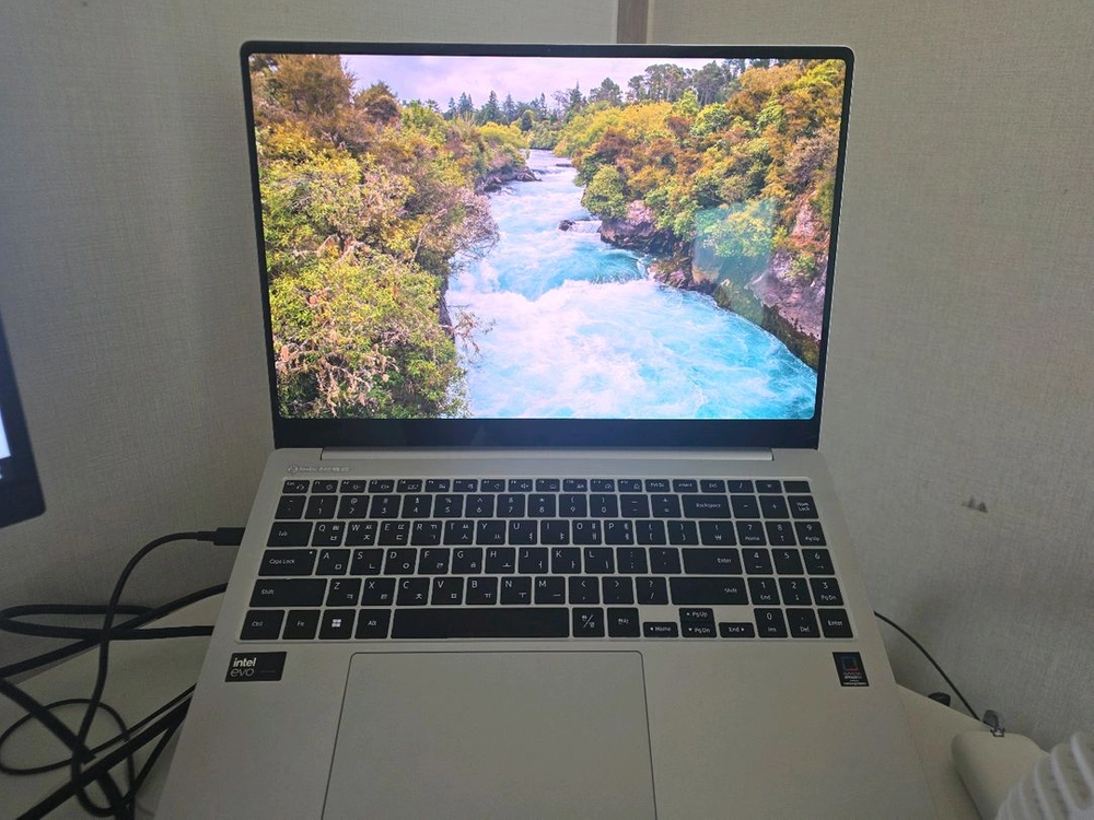 갤럭시북4 프로 16인치 울트라7 1TB 32GB 이미지