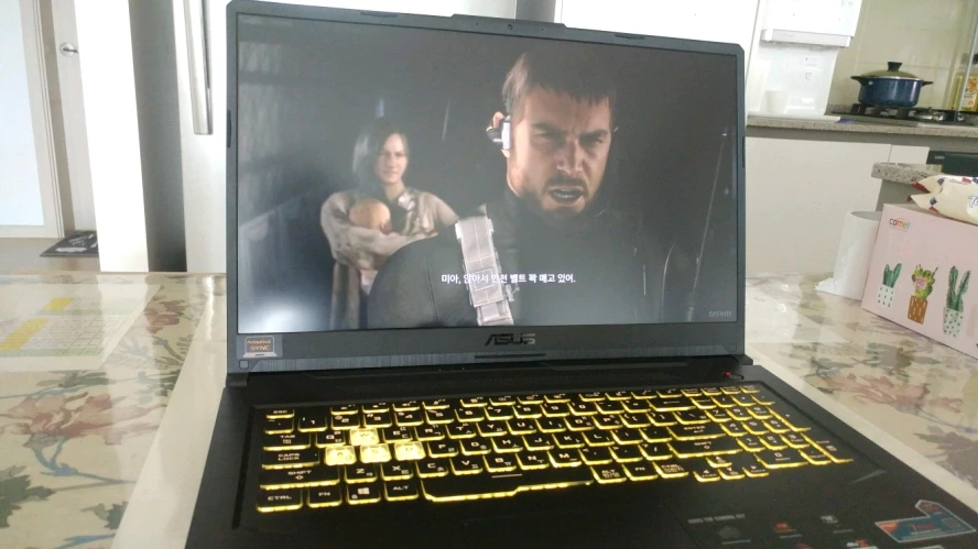 아수스 TUF 17.3인치 라이젠7 게이밍 노트북/GTX1650Ti 이미지