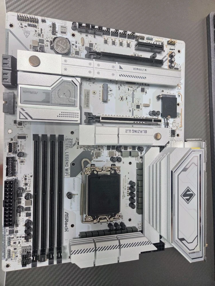 ASRock Z890 스틸레전드 WiFi 메인보드 이미지