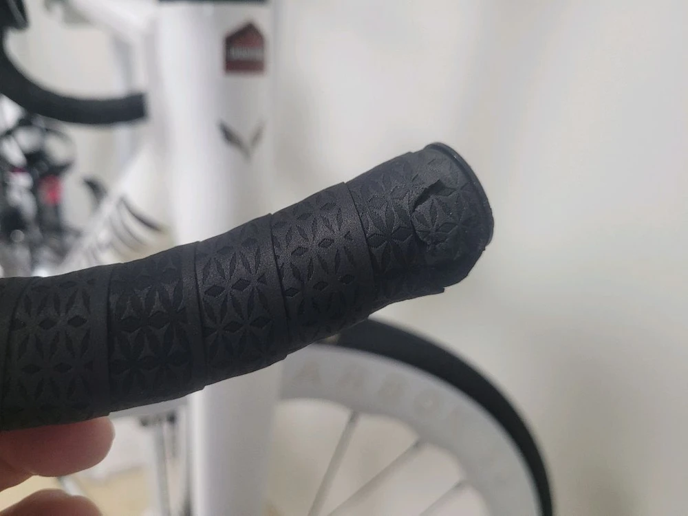 105 Di2 엘파마 판타시아 레이다 6 카본 로드자전거 단독 우라노스 화이트 에디션 7.9kg 이미지