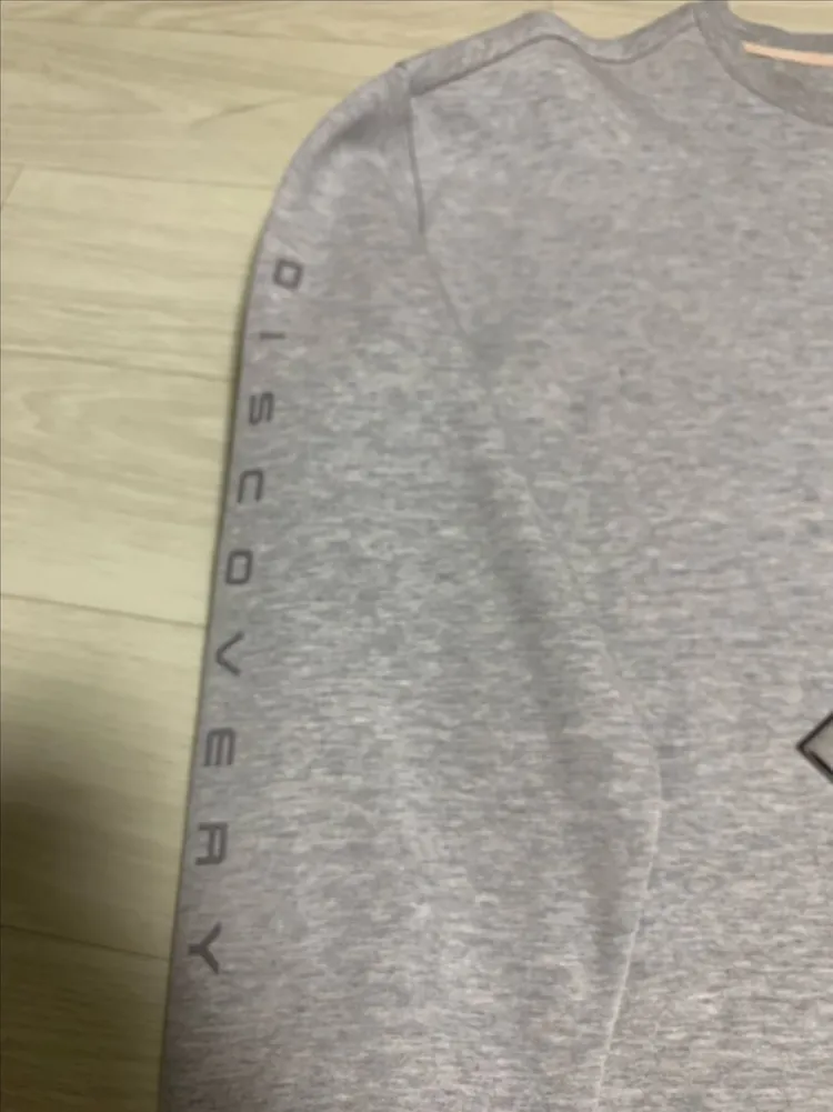 디스커버리 기능성 여성 맨투맨 이미지