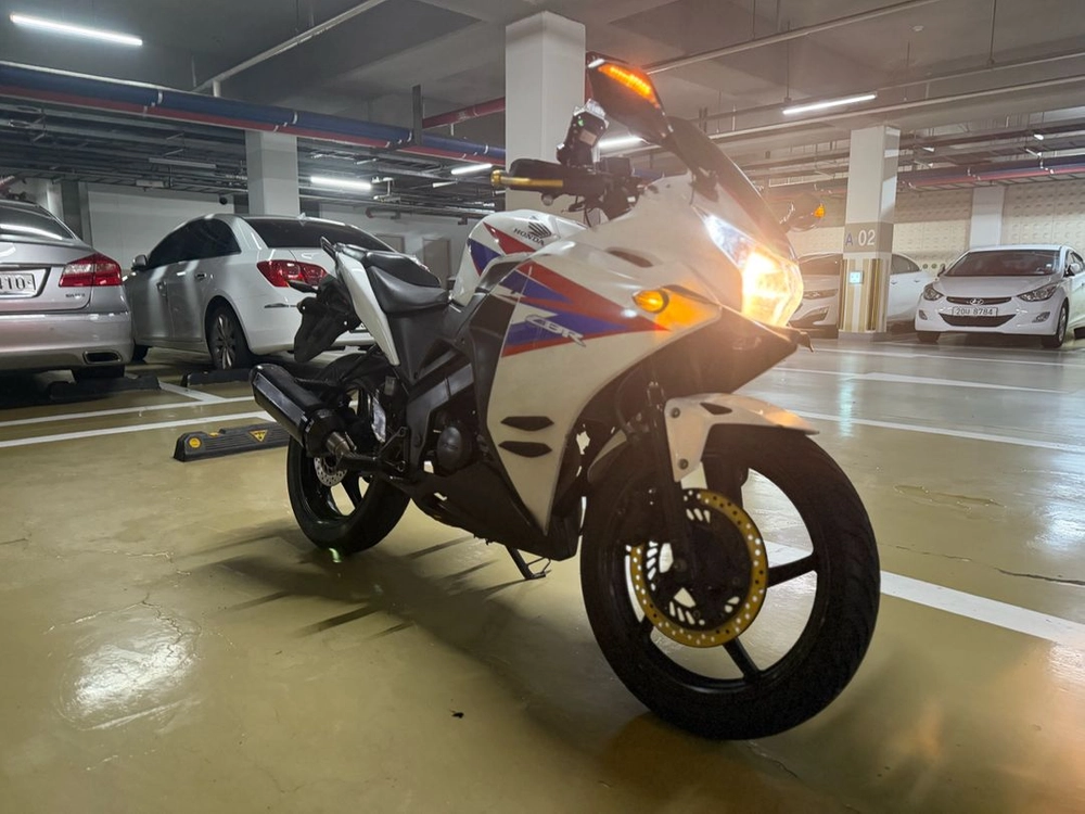 혼다 cbr125 2012년식 풀튜닝 판매합니다 이미지