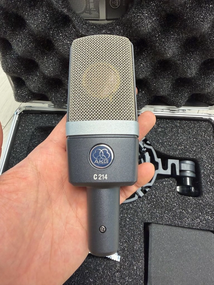 AKG C214 콘덴서 마이크 풀박스 정리합니다 이미지