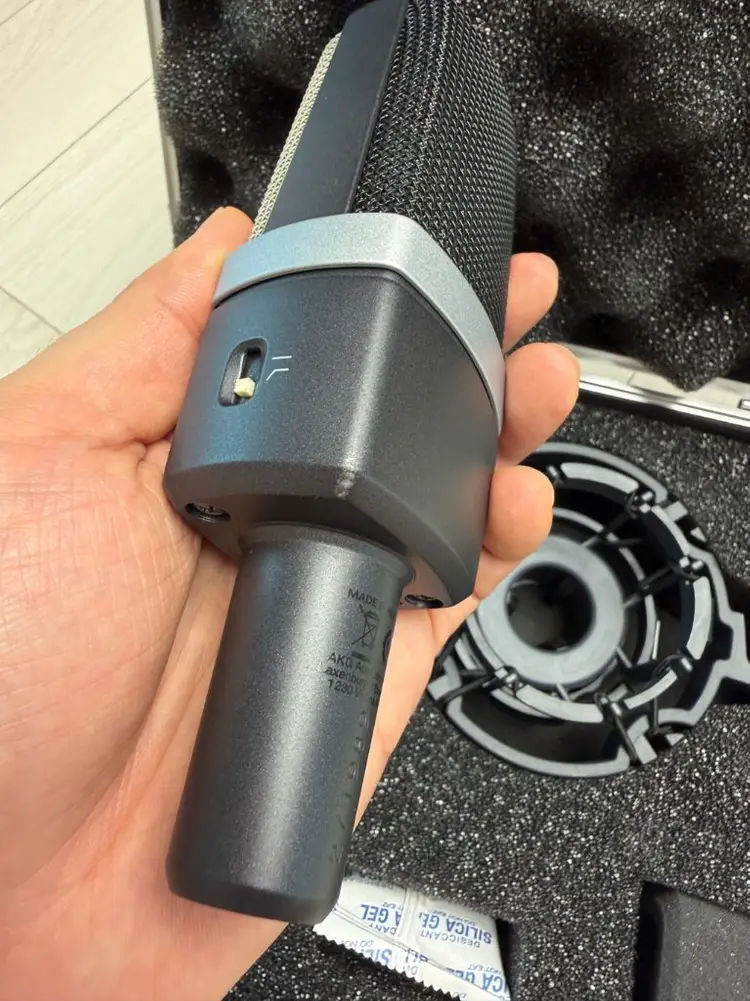 AKG C214 콘덴서 마이크 풀박스 정리합니다 이미지