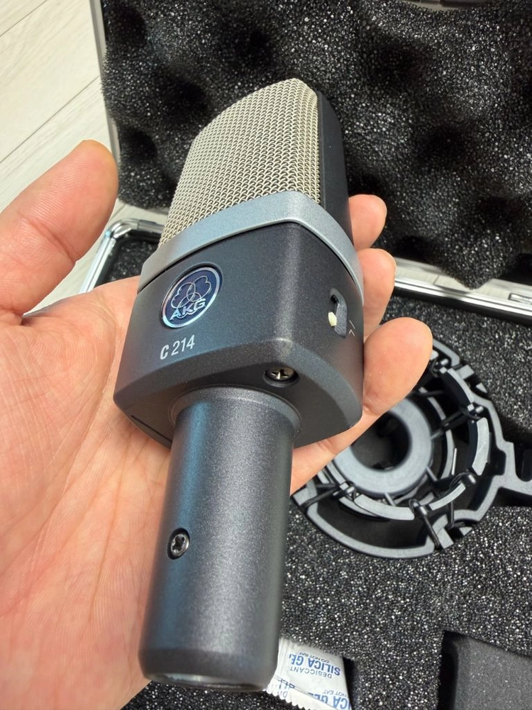 AKG C214 콘덴서 마이크 풀박스 정리합니다 이미지