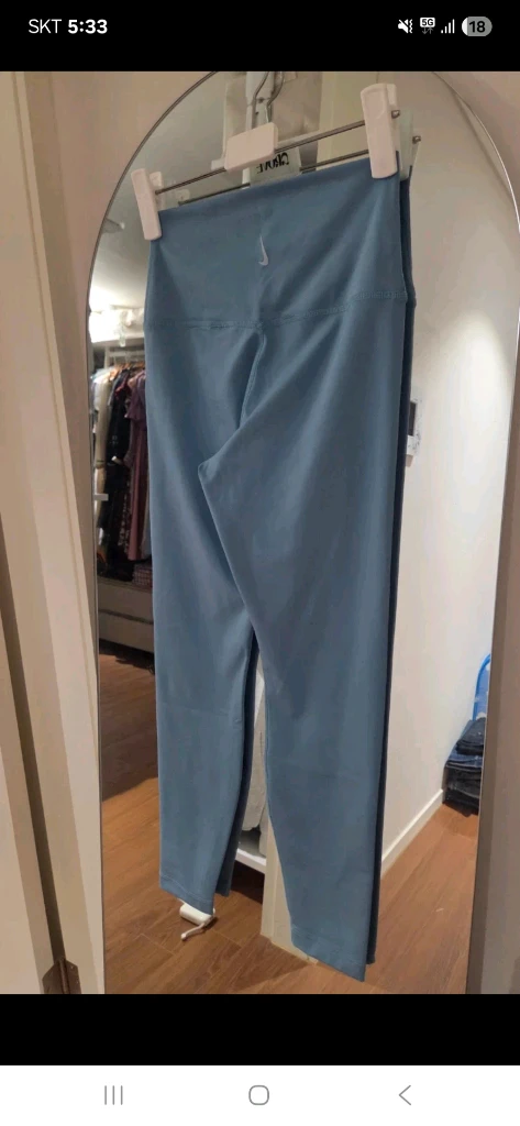 나이키 블루 레깅스 요가 7/8 타이츠 이미지