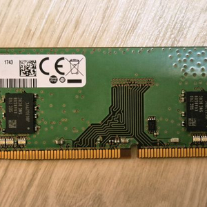 삼성 DDR4 2400T 8GB 8기가 램 메모리 판매 이미지
