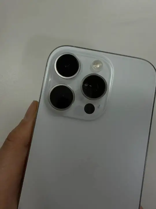 상태최상 아이폰 16 프로 256GB 화이트 이미지