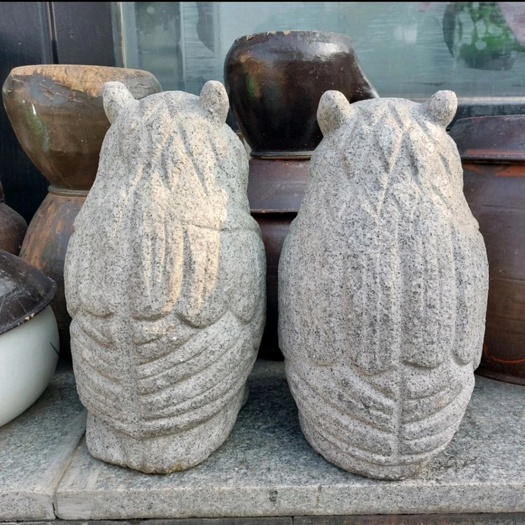 돌 부엉이 한쌍- 장식용 이미지