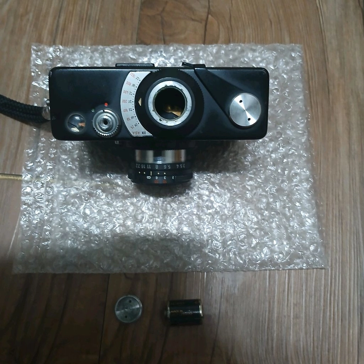 롤라이 35 LED 필름카메라 ROLLEI 35 LED / 골동품 취미 수집 인테리어 이미지
