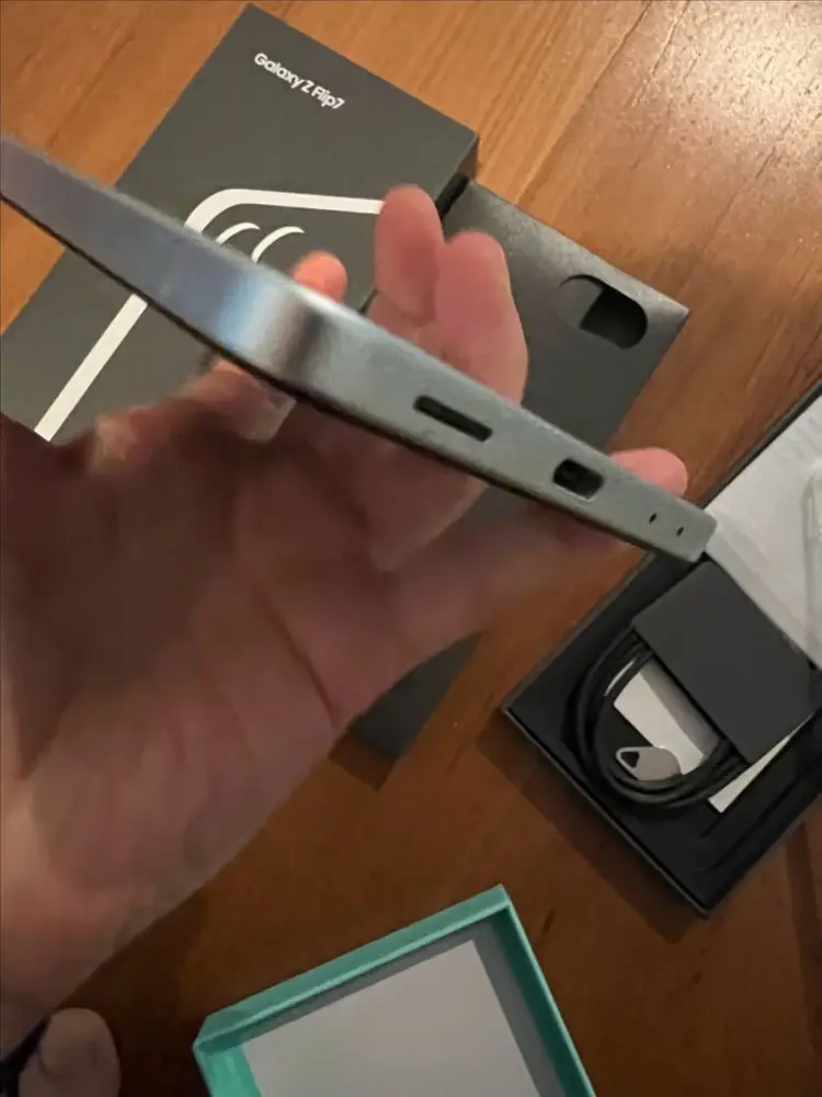 갤럭시 z플립 7 512gb 풀박 a급 이미지