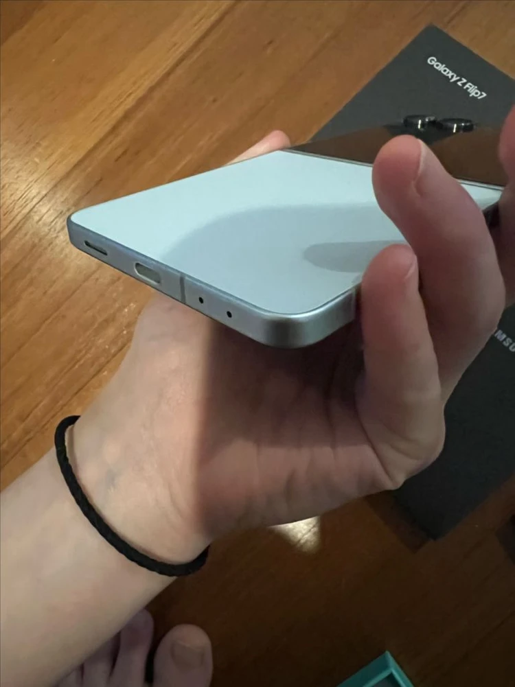 갤럭시 z플립 7 512gb 풀박 a급 이미지