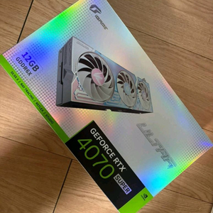 iGame RTX 4070 SUPER ULTRA 이미지
