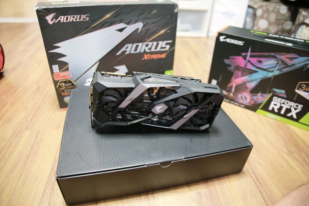 기가바이트 RTX2080TI 어로스 익스트림 판매합니다 이미지