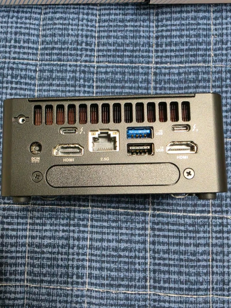 ASUS NUC 미니피씨 PC 컴퓨터 본체 이미지