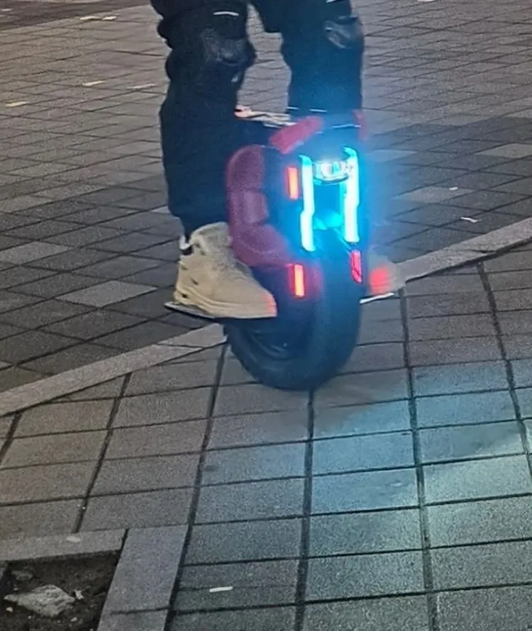 익스트림불 로켓 전동휠 팝니다 이미지