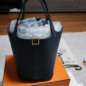 에르메스 피코탄 18 블루뉘 금장 이미지