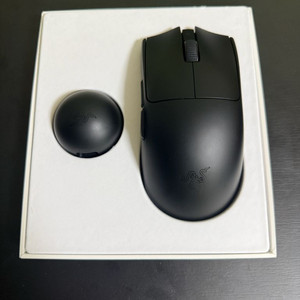 레이져 바이퍼 v4 pro 무선 마우스 이미지