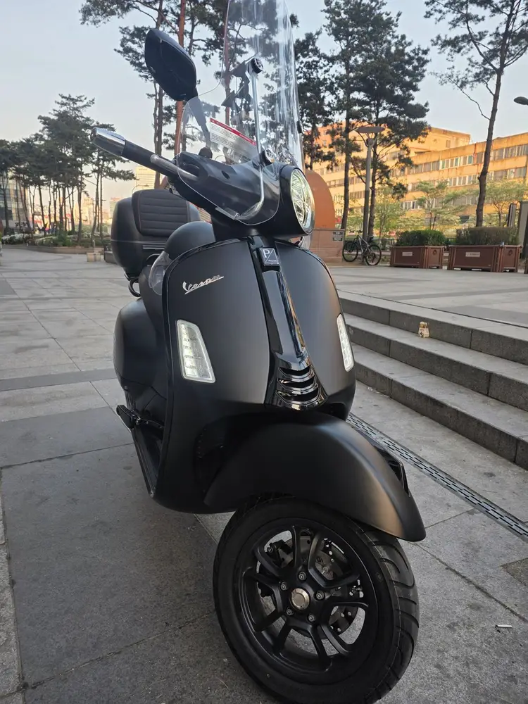 25년식 베스파 gts125 스마트키 신차급 판매 이미지