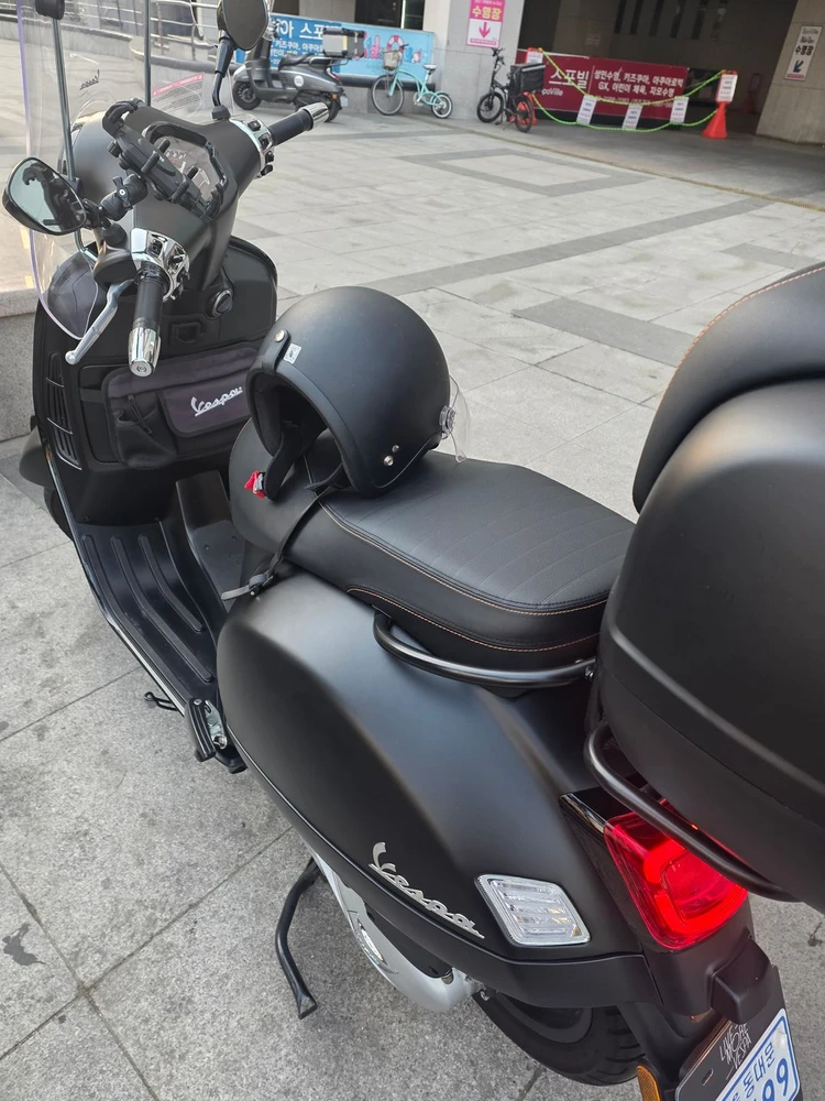 25년식 베스파 gts125 스마트키 신차급 판매 이미지