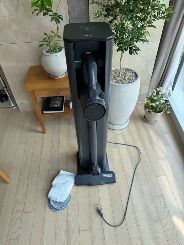 LG 코드제로 A9S 올인원타워 무선청소기(디스플레이형) 이미지