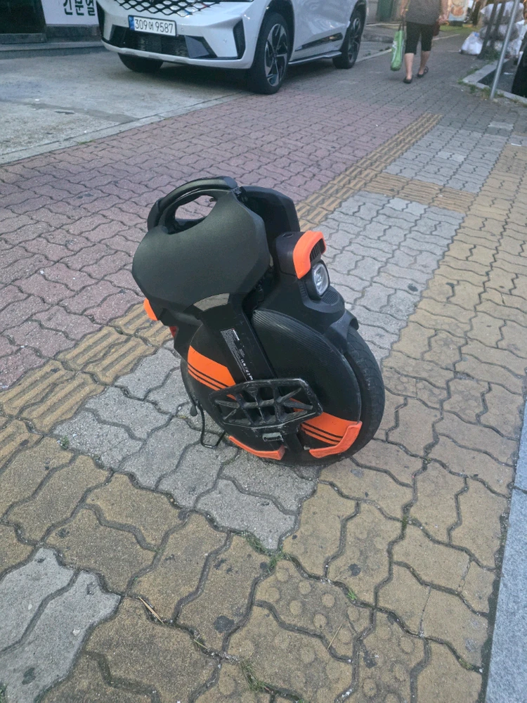인모션v11y전동휠 이미지