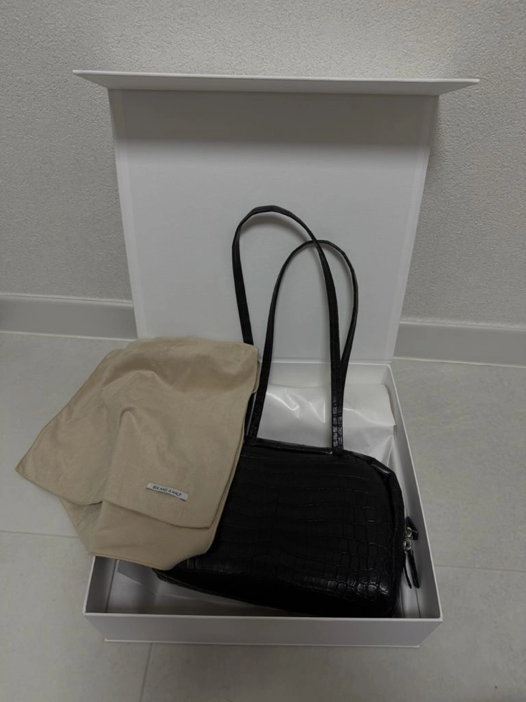 식스앤어하프 악어백 이미지