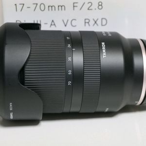 탐론 17-70 F2.8 소니 E마운트 렌즈 (uv필터 포함) 이미지